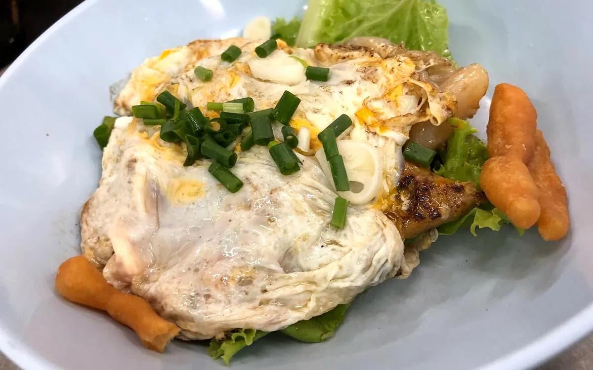 เจ๊ฝนคั่วไก่